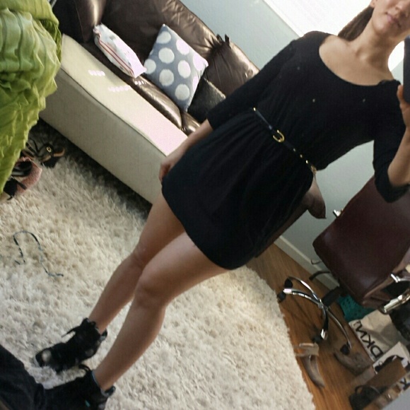 Black top - Picture 2 of 3