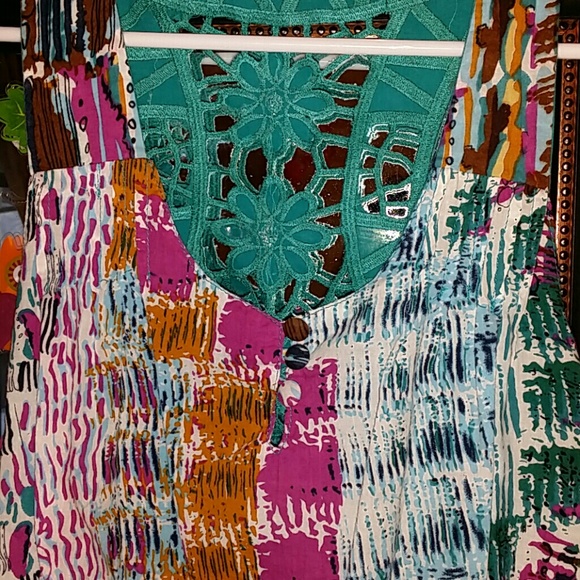 Top - Picture 2 of 4