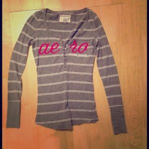Aeropostale sweater size small
