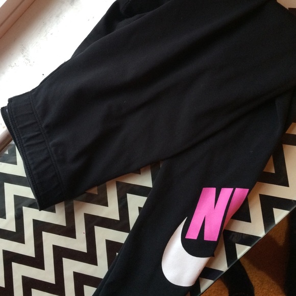 Nike sweat pants/ leggings