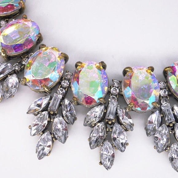 Jewelry | Glam Statement Necklace - Picture 5 of 5