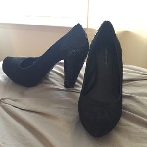 BcBgeneration Black Suede/Sequins Pumps