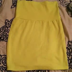 High wasted neon yellow skirt