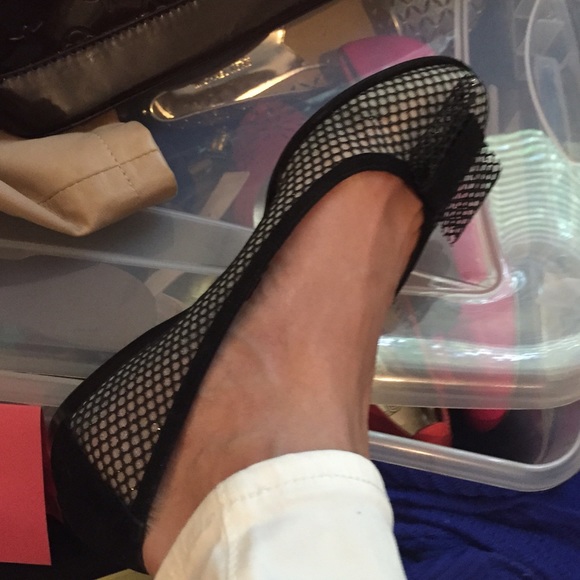 Nwt! Stuart Weitzman" Meshbow Black Ballet Flats! - Picture 3 of 4