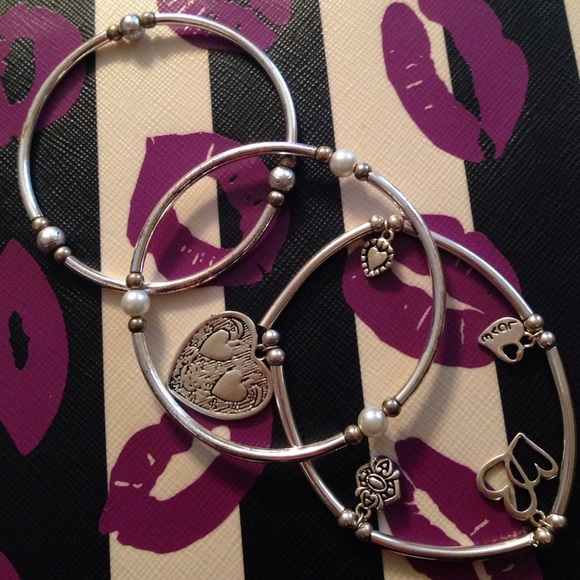 3 bracelets - Picture 4 of 4