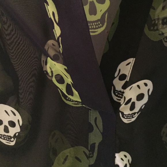 VINTAGE HAVANA NAVY SKULL TIE UP LONG SLEEVE TOP - Picture 3 of 4