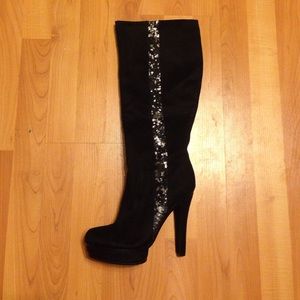 JENNIFER LOPEZ HIGH HEEL BOOTS- barely worn