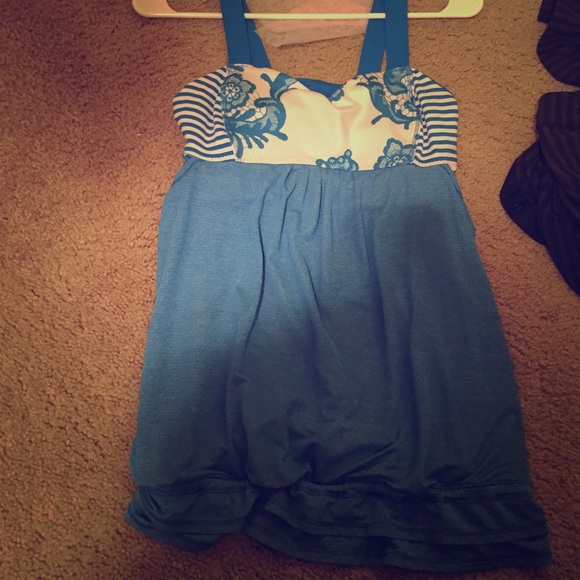 Lulu workout tank