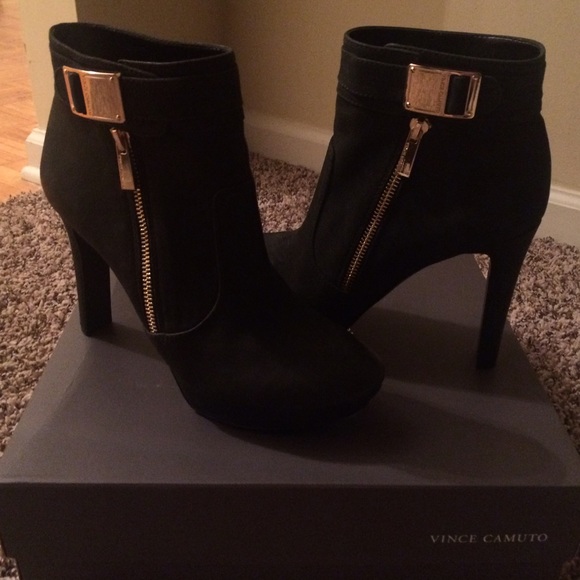 Vince Camuto "SULTRA" #SOLD - Picture 3 of 4