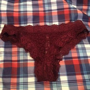 Extra low rise mini cheekster