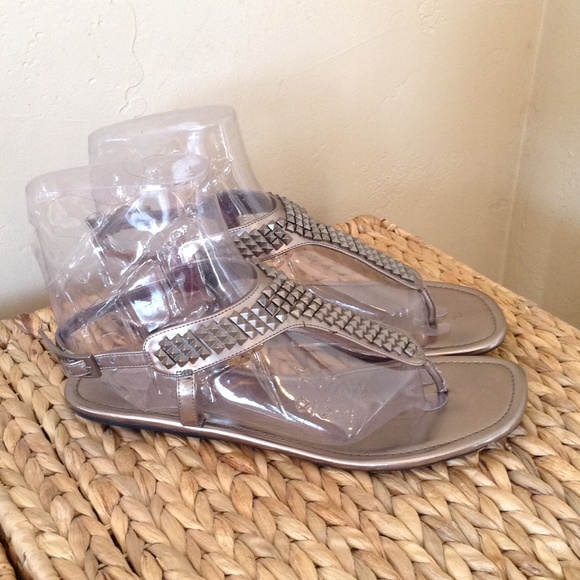 Sold - Picture 2 of 4