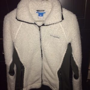 ✨Columbia soft fleece jacket✨