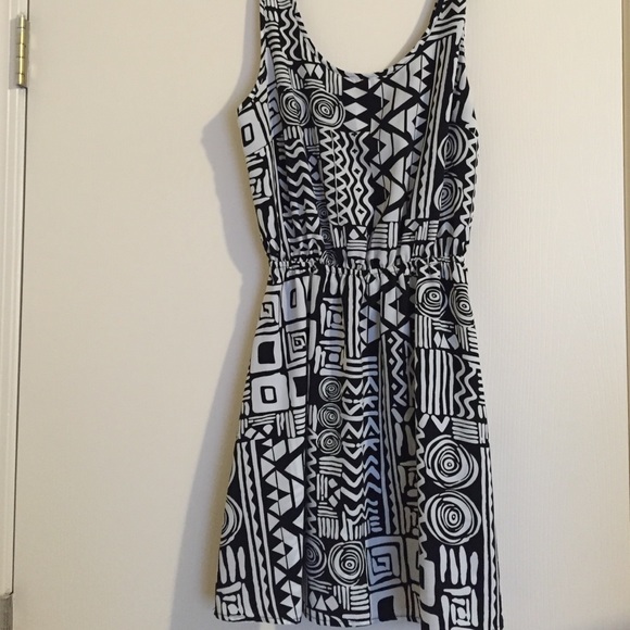 Black & white printed dress