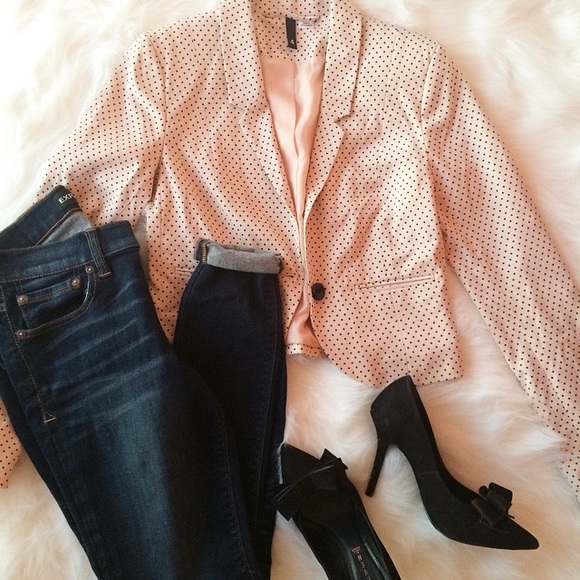 🔻SOLD🔺Blush Polka Dot Blazer - Picture 2 of 4