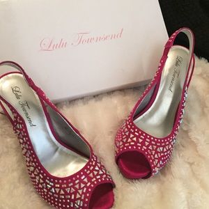 ❄️ SALE❄️ Lulu Townsend fuchsia sling back pumps