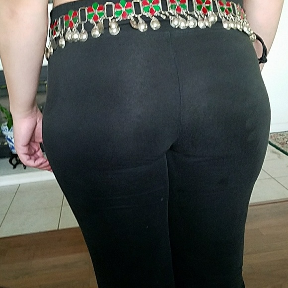 BELLY DANCING belt has red and green work - Picture 3 of 4