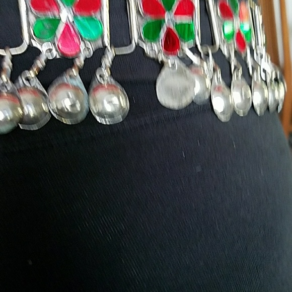 BELLY DANCING belt has red and green work - Picture 4 of 4