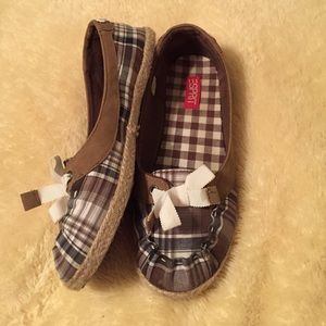 Esprit cute flats.