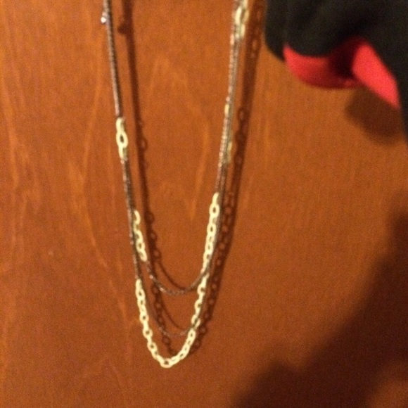 Necklace with green chains - Picture 1 of 1