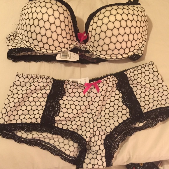 Panty bra set