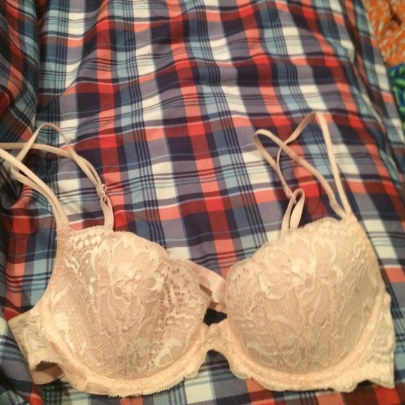 PINK lightly lined bra
