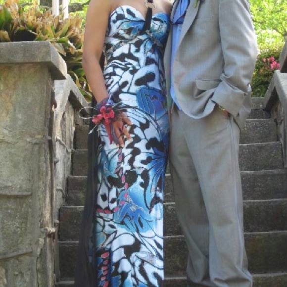 cinderella's closet prom dresses Cinderella's Closet