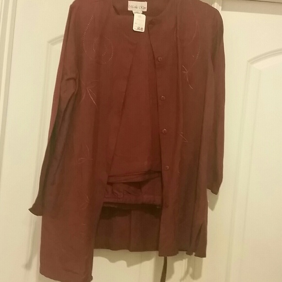 Marla Kim - Picture 1 of 3