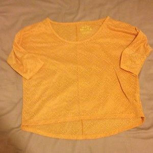 Mudd 3/4 sleeve crop top