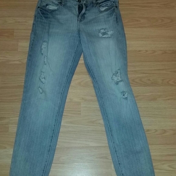 Distressed Boyfriend Jeans