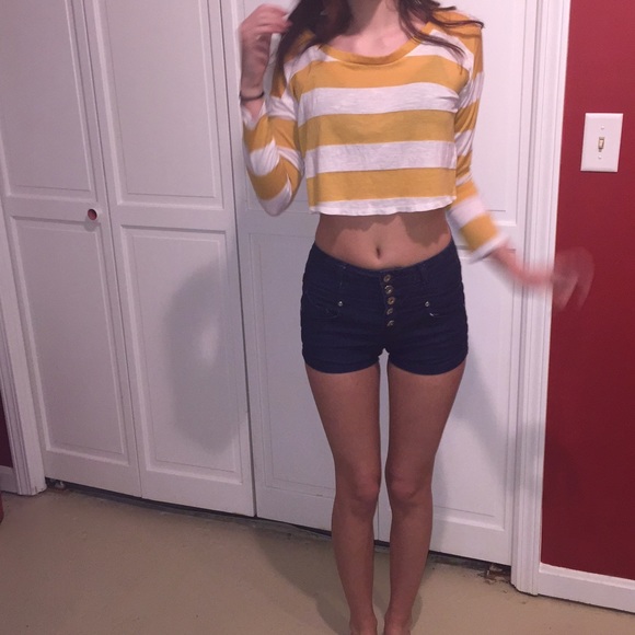 striped crop top - Picture 3 of 3
