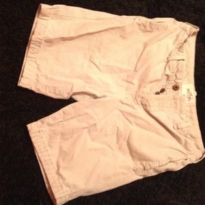 Hollister Khakis+belt