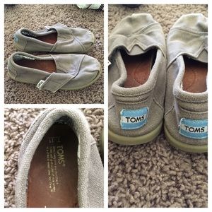 Toddler size 11 toms
