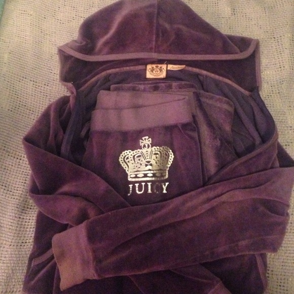 Juicy Couture purple velour suit !