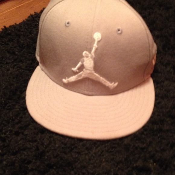 Jordan hat - Picture 3 of 3