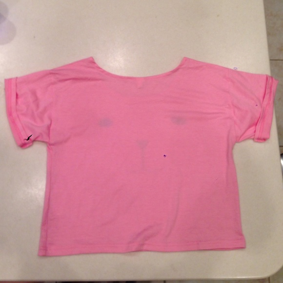 Pink cat face t-shirt (Is a little cropped) - Picture 3 of 3
