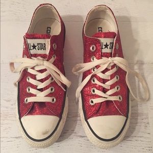 Red glitter Converse!