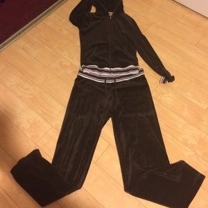 Juicy Track suit Brown!