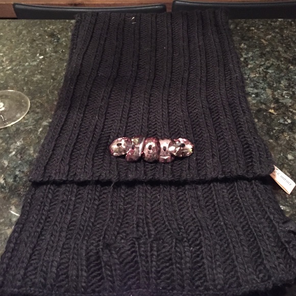 100% wool black juicy couture scarf never worn