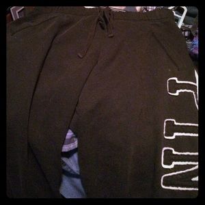 VS PINK black boyfriend sweats and pink sweats