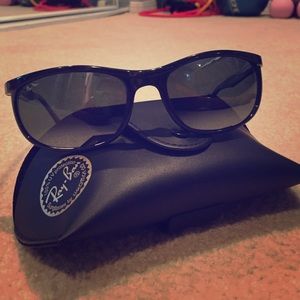 Ray-Ban Maui Jim sunglasses