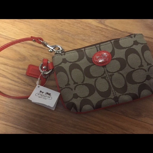 Coach Handbags - Coach wristlet