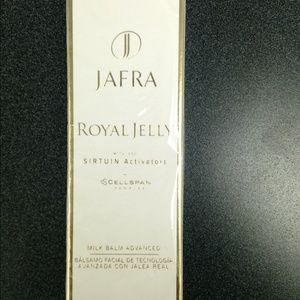 Jafra cosmetics bundle