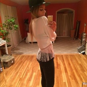 🚫NT - White fringe top