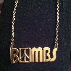 Gold "bombs" necklace