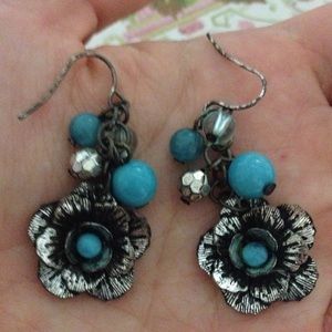 Flower earrings!