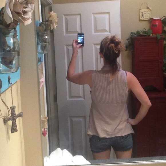 Gap sleeveless tan cardigan - Picture 4 of 4