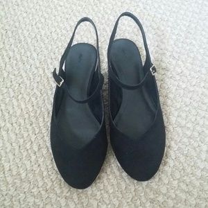 Zara Flats