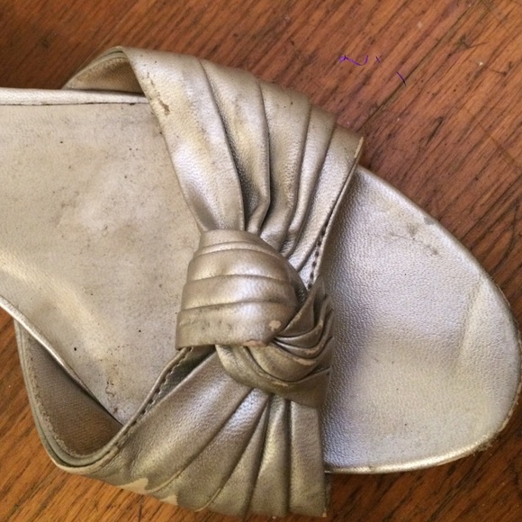 Heels - Picture 3 of 3