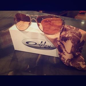 Oakley Aviator Sunglasses-Gretchen Bleiler