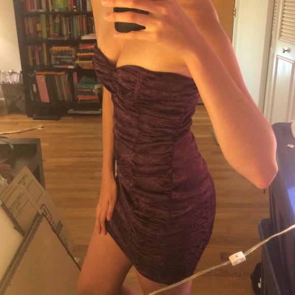 Sexy ruched purple strapless minidress